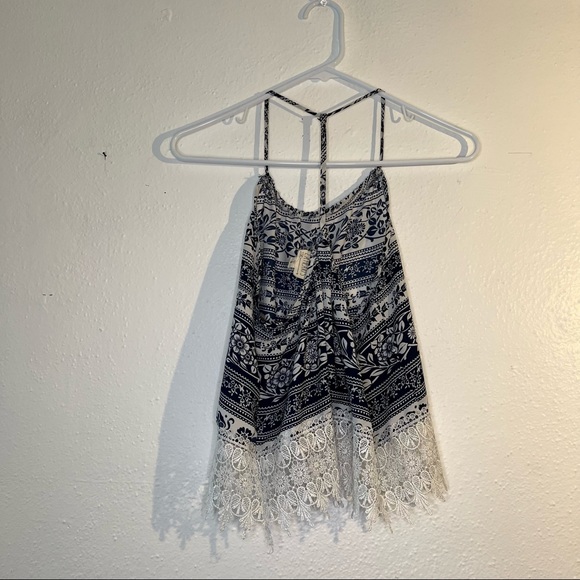 LA Hearts - Lace/Floral Small Tank Top - Picture 2 of 3